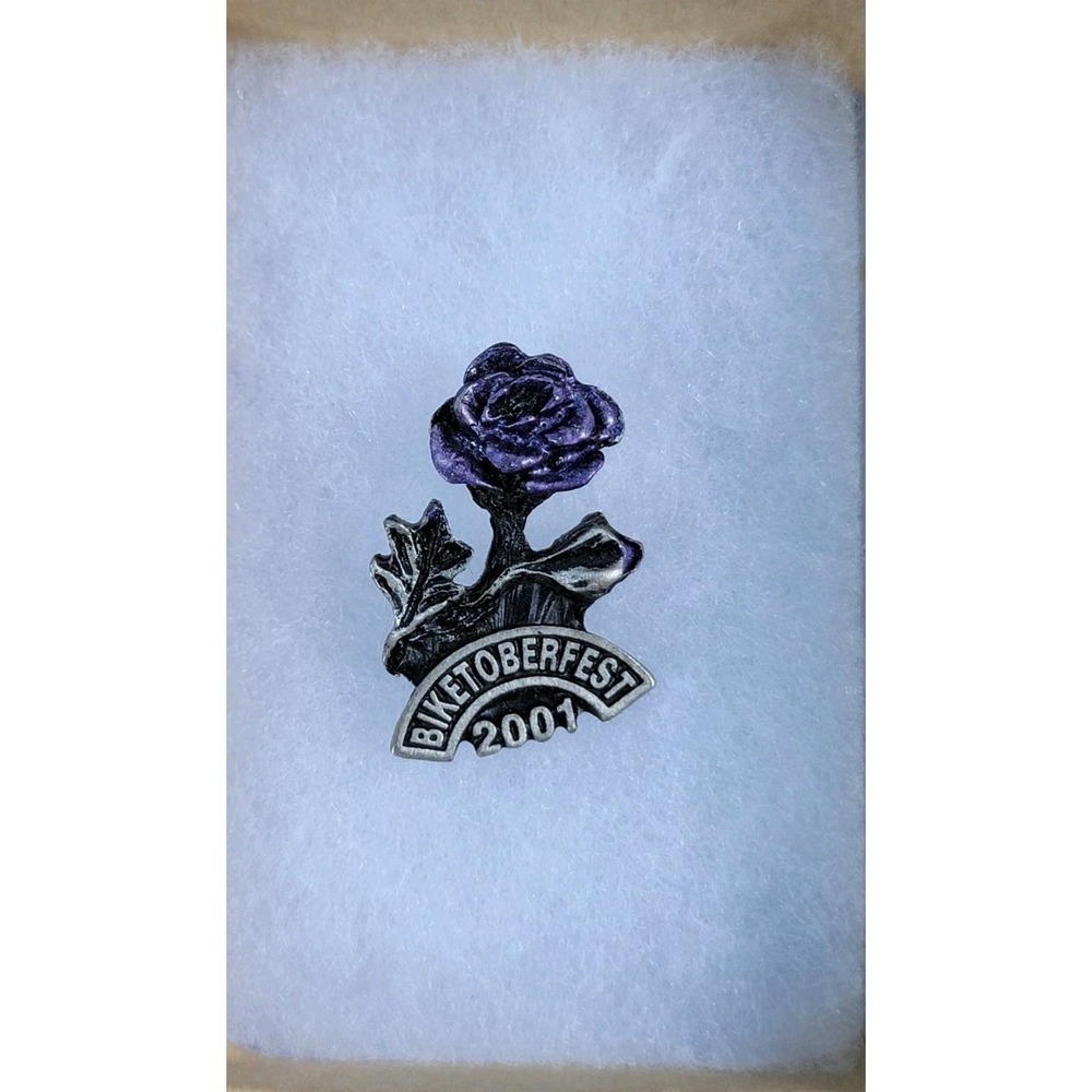 Rose Biketoberfest 2001 Vest Hat Lapel Lanyard Pinback Pin Purple Rose Pin - Picture 2 of 7